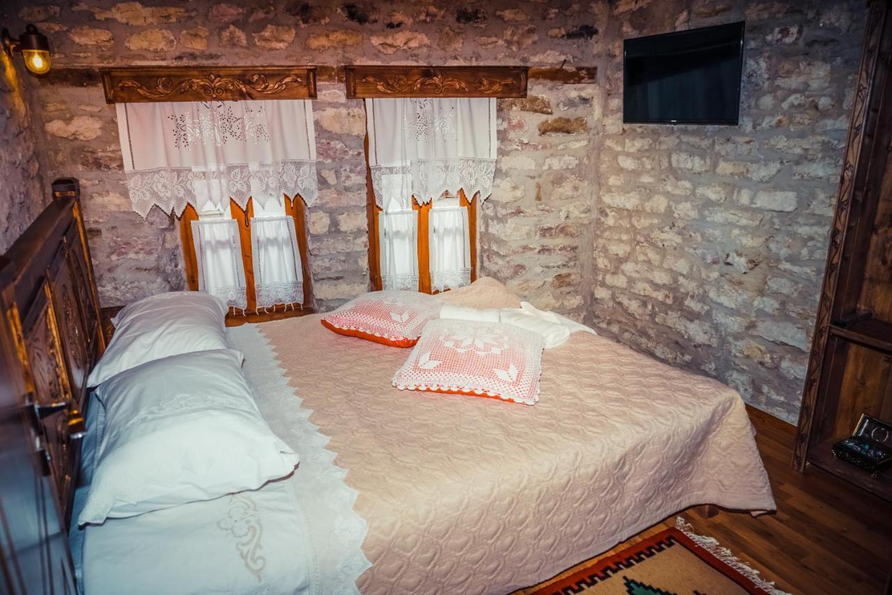 Medieval Rooms Gjirokastër Eksteriør bilde