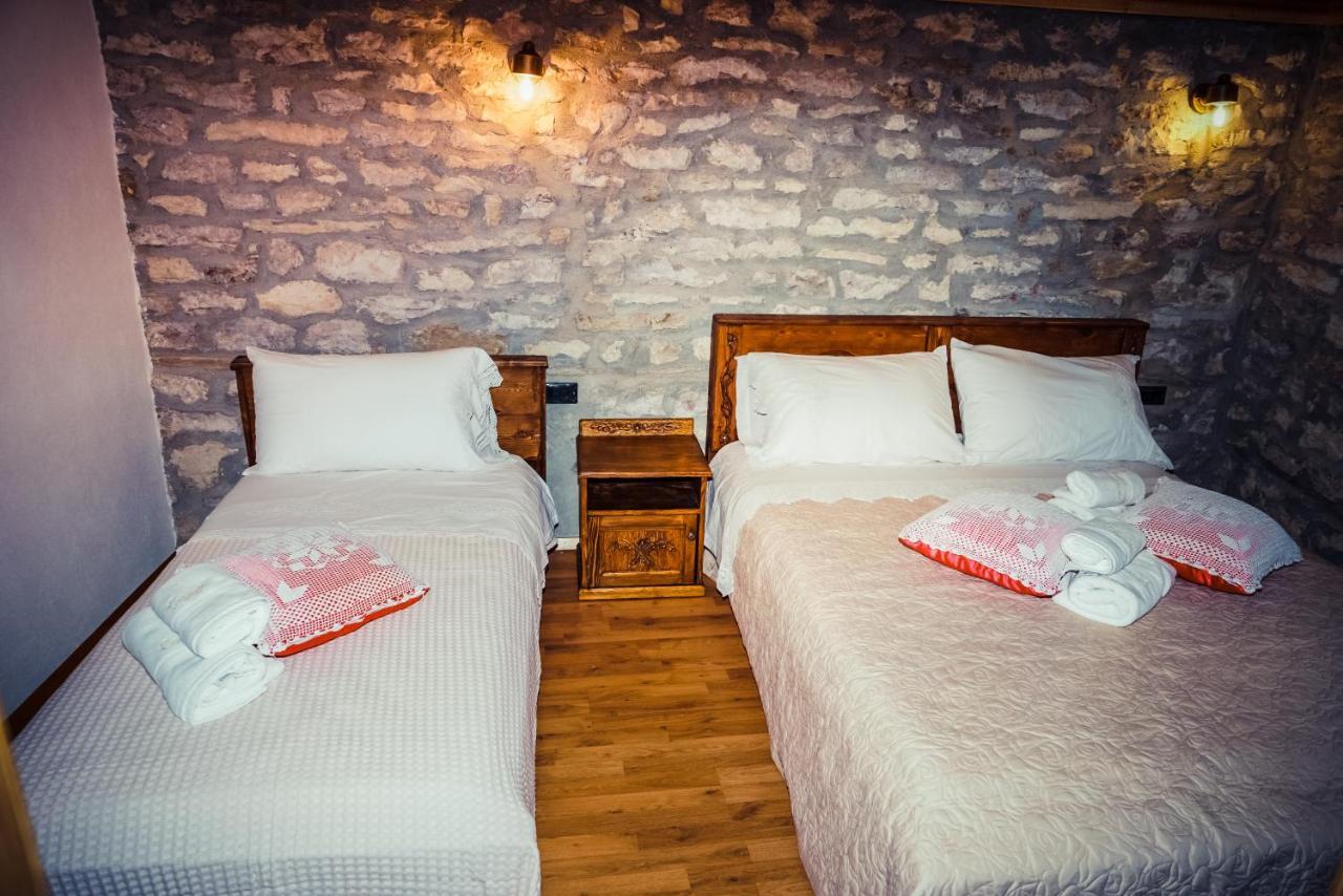Medieval Rooms Gjirokastër Eksteriør bilde