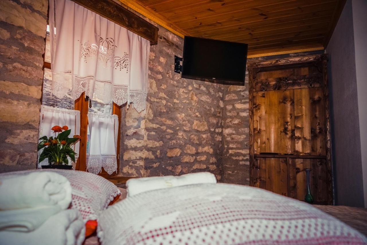 Medieval Rooms Gjirokastër Eksteriør bilde
