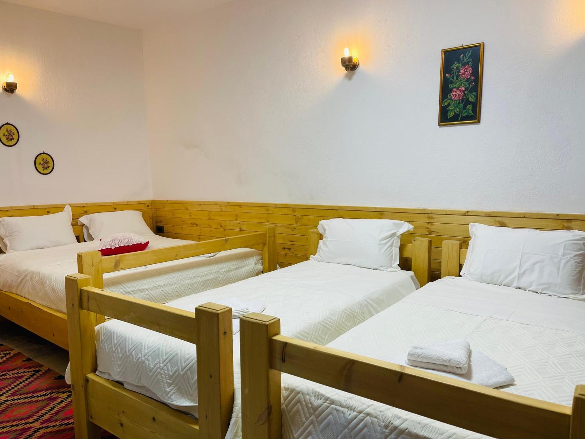 Medieval Rooms Gjirokastër Eksteriør bilde