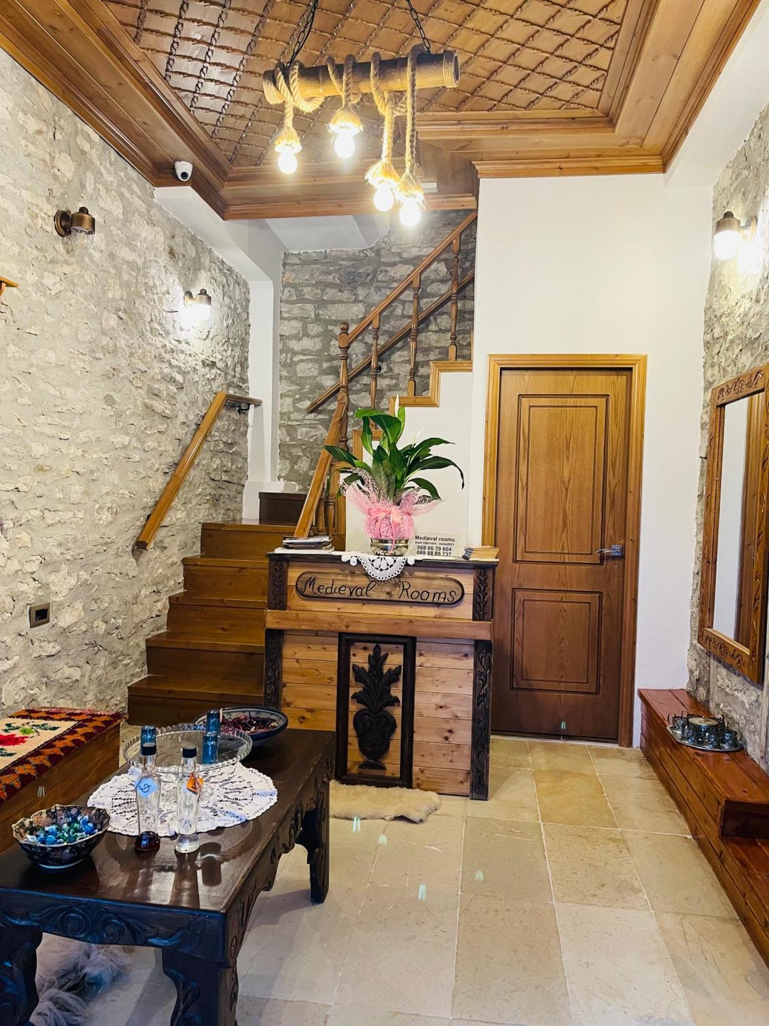 Medieval Rooms Gjirokastër Eksteriør bilde